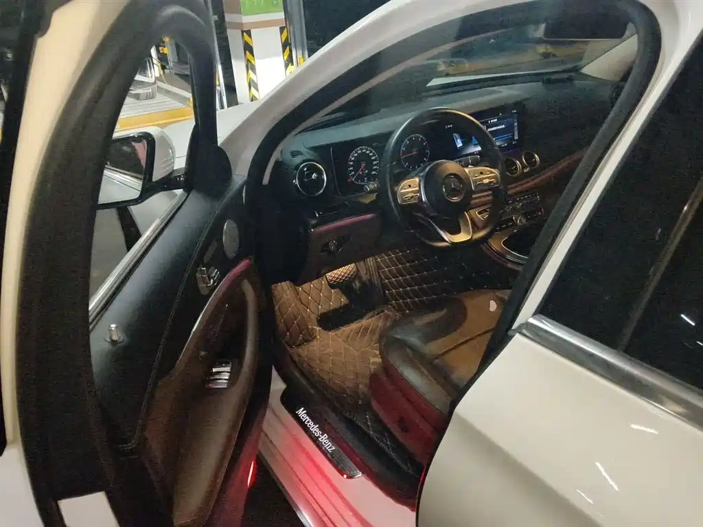 Mercedes-Benz E-Class 2020 Facelift E 300 L Sport Exclusive фото 14