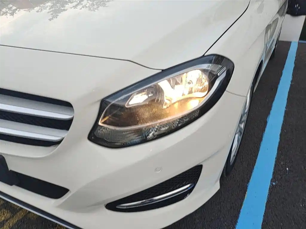 Mercedes-Benz B-Class 2015 B 200 Dynamic фото 24