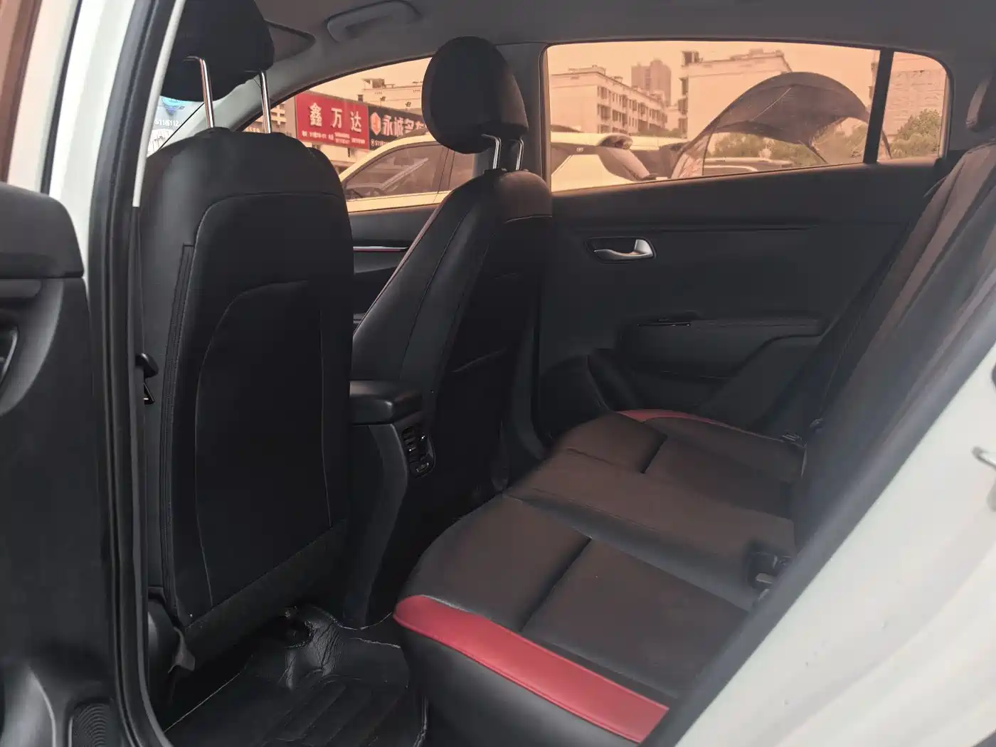 Kia KX CROSS 2017 1.4L AT GLS фото 7