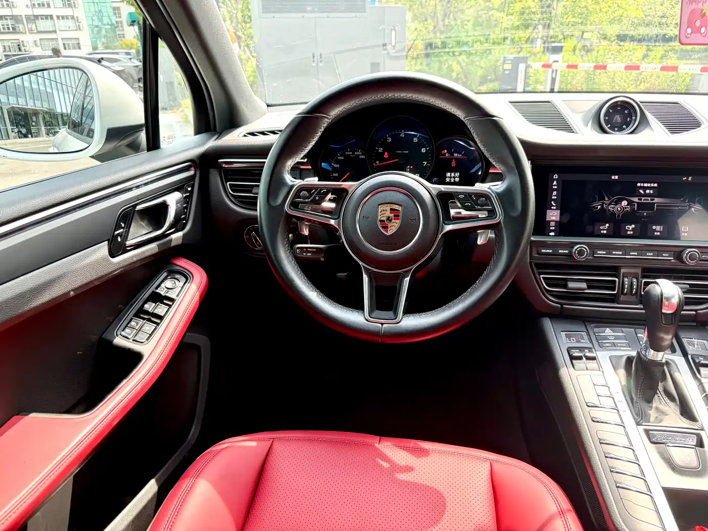 Фото 9 - Porsche Macan
