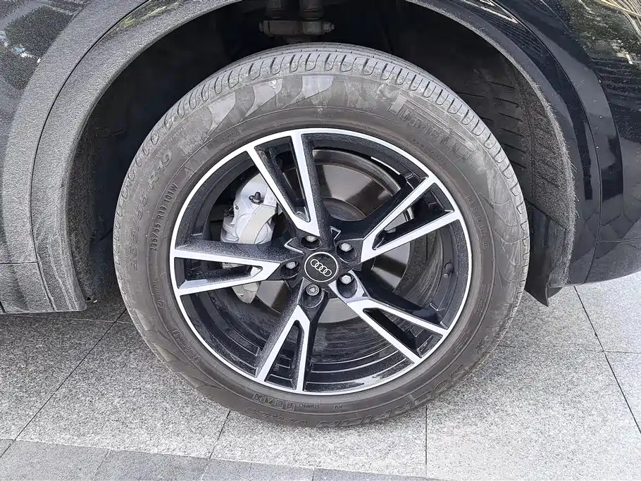Audi Q5L 2023 40T Fashion Elegance фото 6