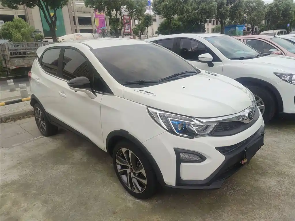 BYD Yuan 2016 1.5L Automatic Luxury фото 4