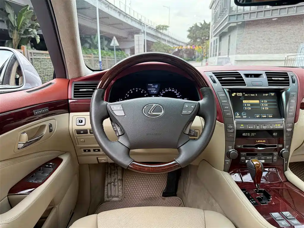Lexus LS 2006 Model 460 фото 9