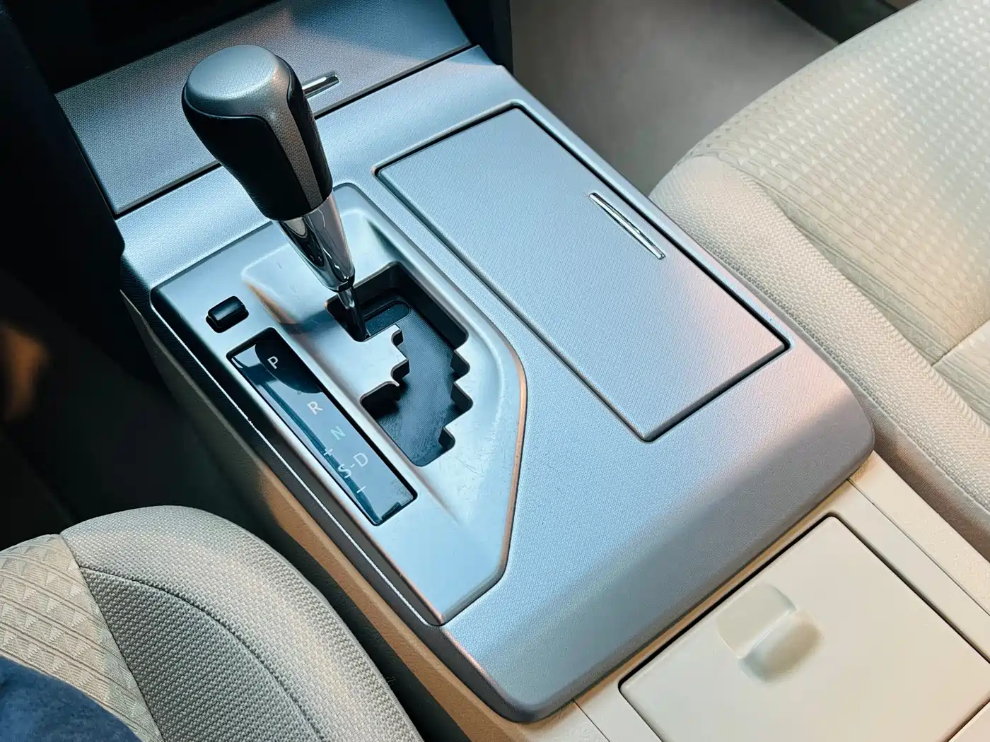 Toyota Camry 2012 Junrui 2.0S Dynamic Edition фото 17
