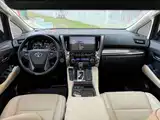 Фото 5 - Toyota Vellfire