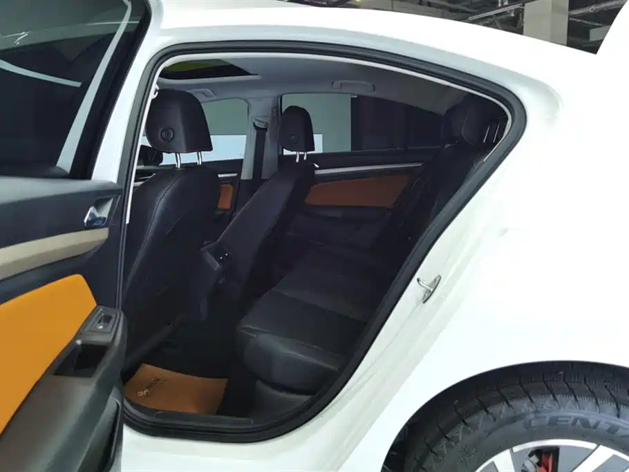Volkswagen Bora 2025 200TSI DSG Joy Ride Navigation Edition фото 11
