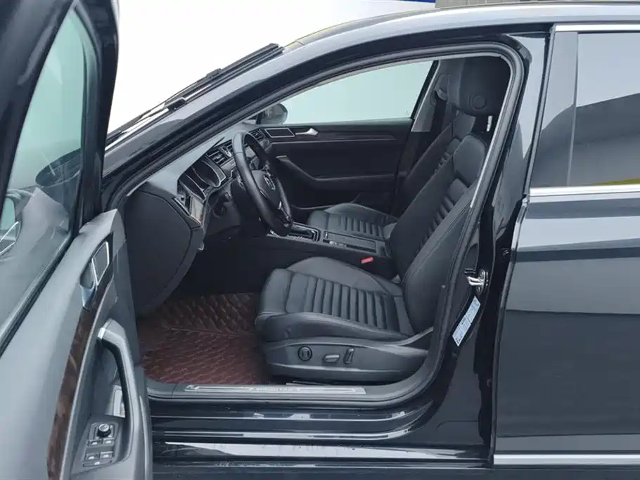 Volkswagen Magotan 2019 330TSI DSG Leading China VI фото 9