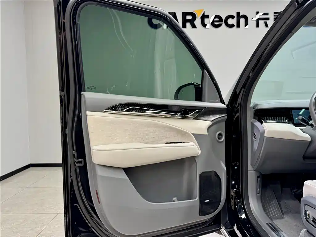 ZEEKR EXTREME KRYPTON 009