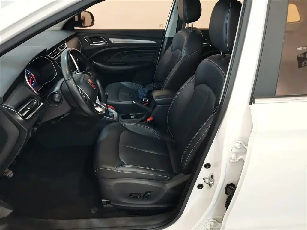 Roewe RX3 2018 2018 1.6L Manual Internet Smart Edition