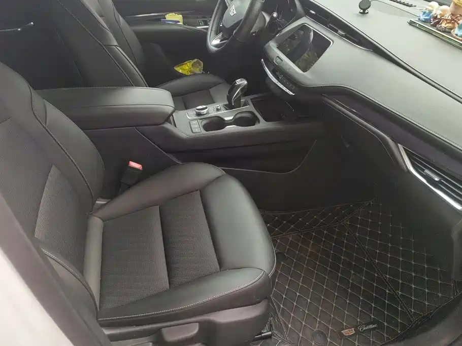 Cadillac XT4 2019 2018 Model 28T 2WD Technology