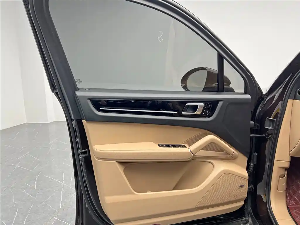Porsche Cayenne New Energy 2020 Cayenne E-Hybrid 2.0T фото 14