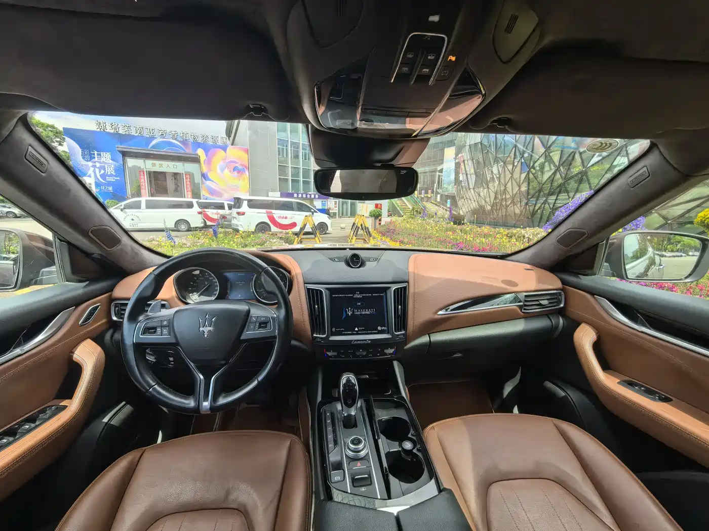 Maserati Levante 2018 3.0T Classic Edition фото 8