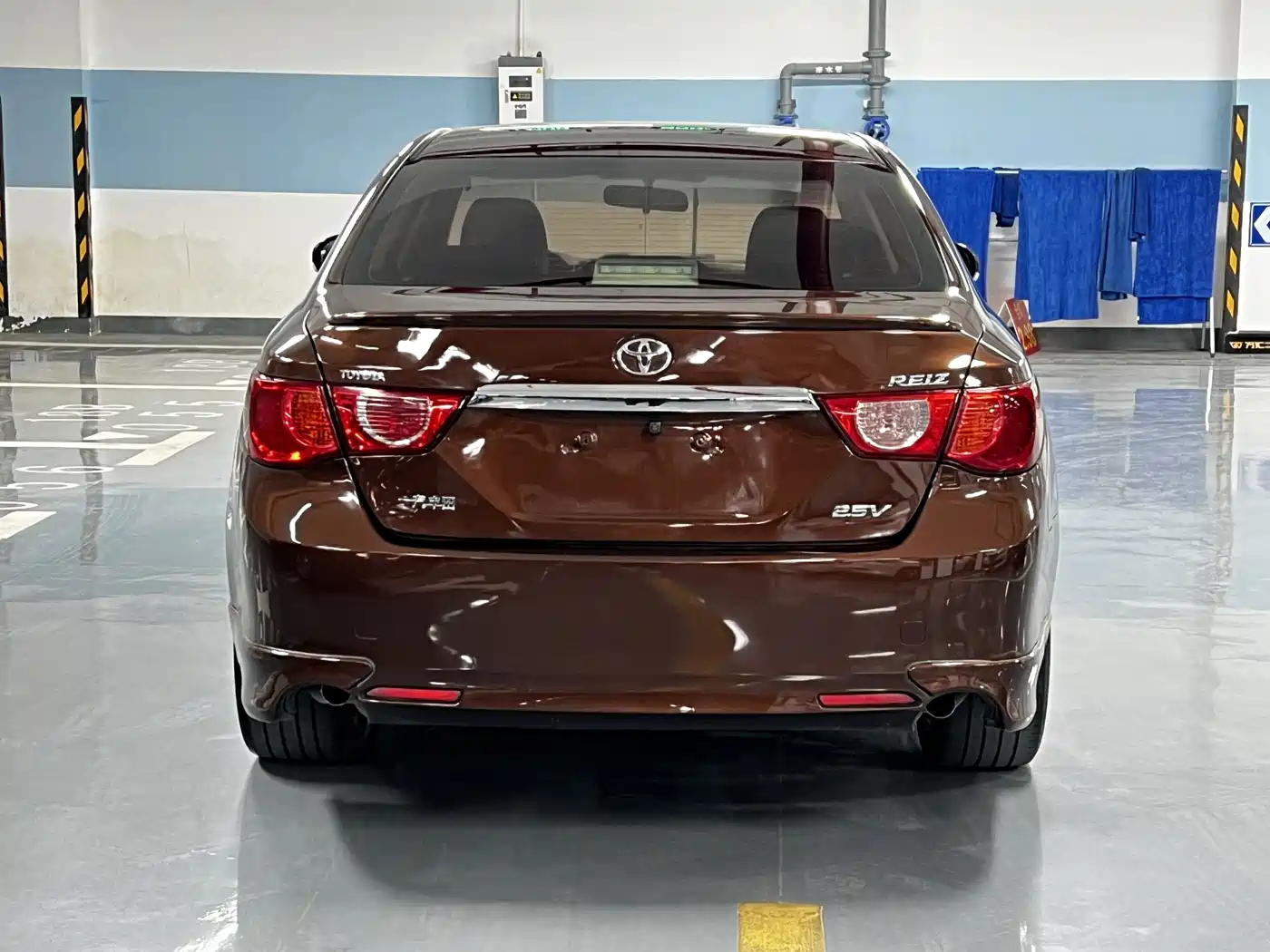 Toyota Reiz 2012 2.5V Grace Elite Styling Edition фото 4