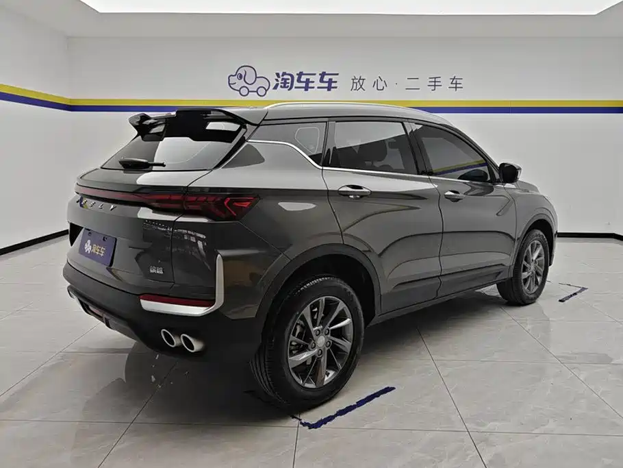 Фото 3 - Geely Coolray