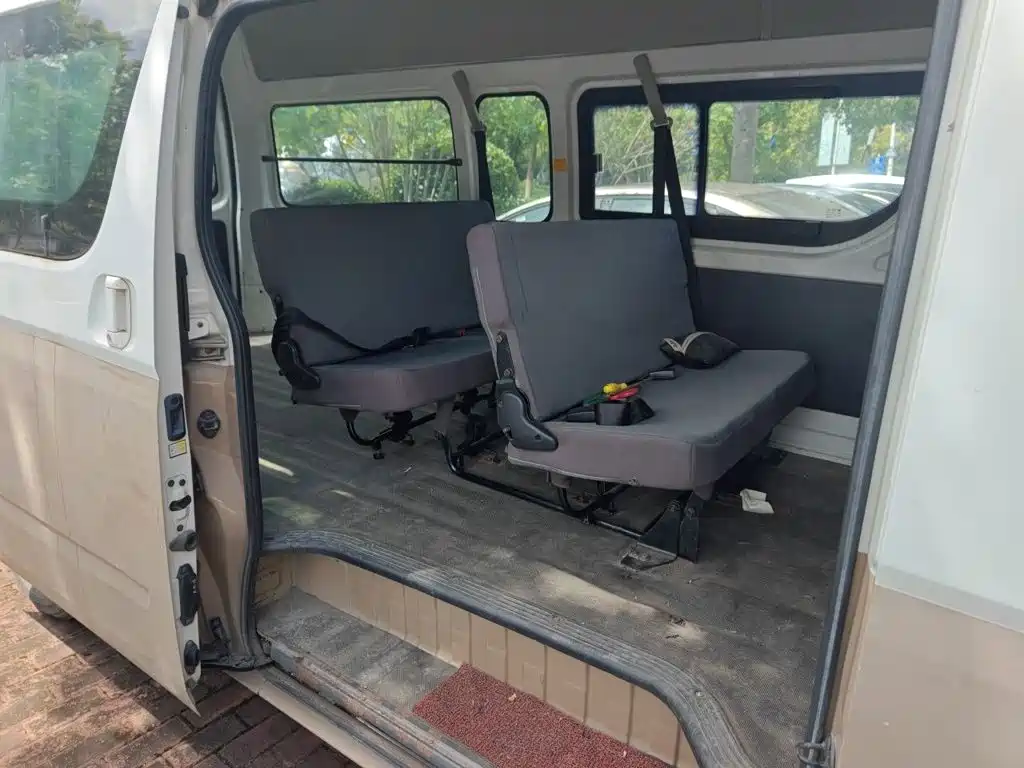 Foton Fengjing G7 2017 2017 2.0L Long Wheelbase Commercial Cargo Van High Roof 6-seater 4Q20M