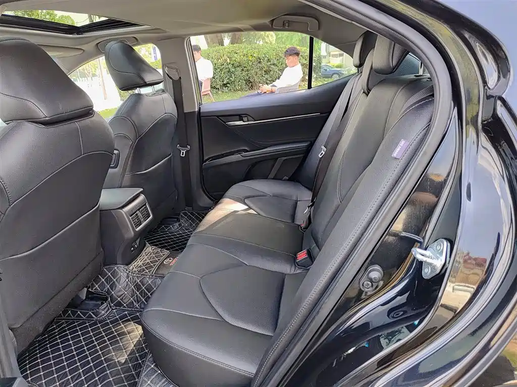 Toyota Camry 2021 2.0G Luxury Edition фото 8