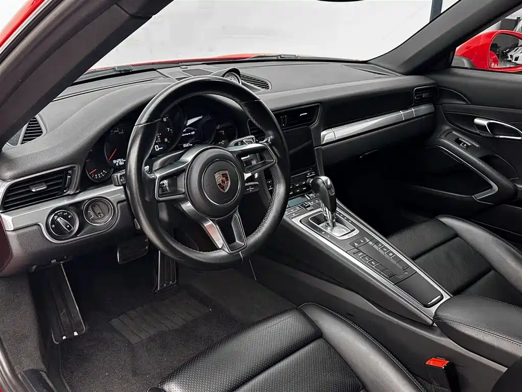 Porsche 911 2016 Carrera 4S 3.0T фото 10