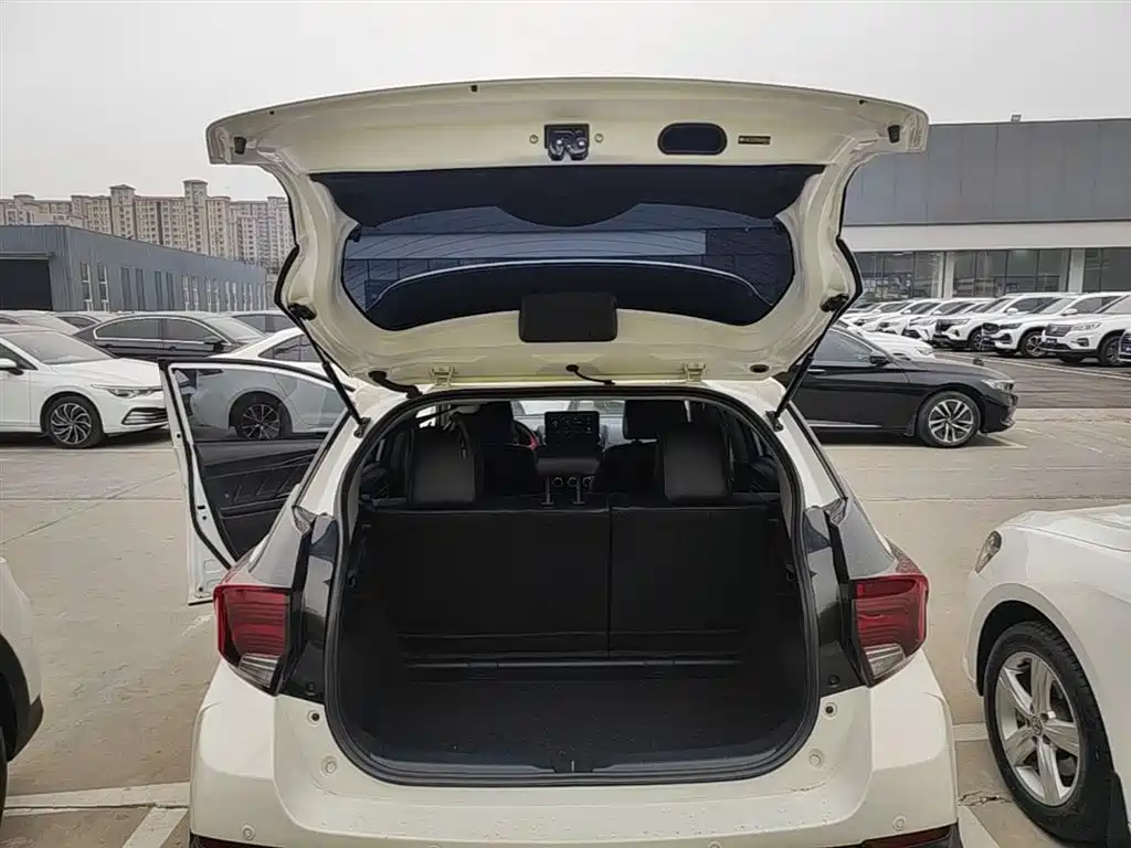 Toyota YARiS L Zhi Xuan 2022 Zhi Xuan X 1.5L CVT Luxury PLUS Edition фото 19