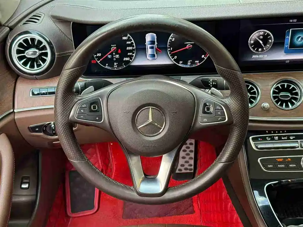 Mercedes-Benz E-Class 2017 Model E 320 L 4MATIC фото 6