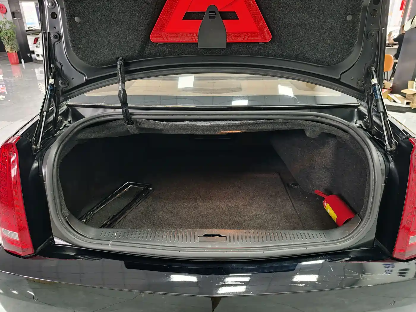 Cadillac SLS 2013 2012 2.0T Comfort