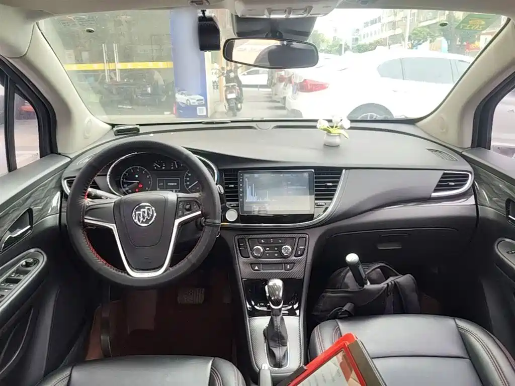 Buick Encore 2017 18T Automatic 2WD Urban Leading фото 10