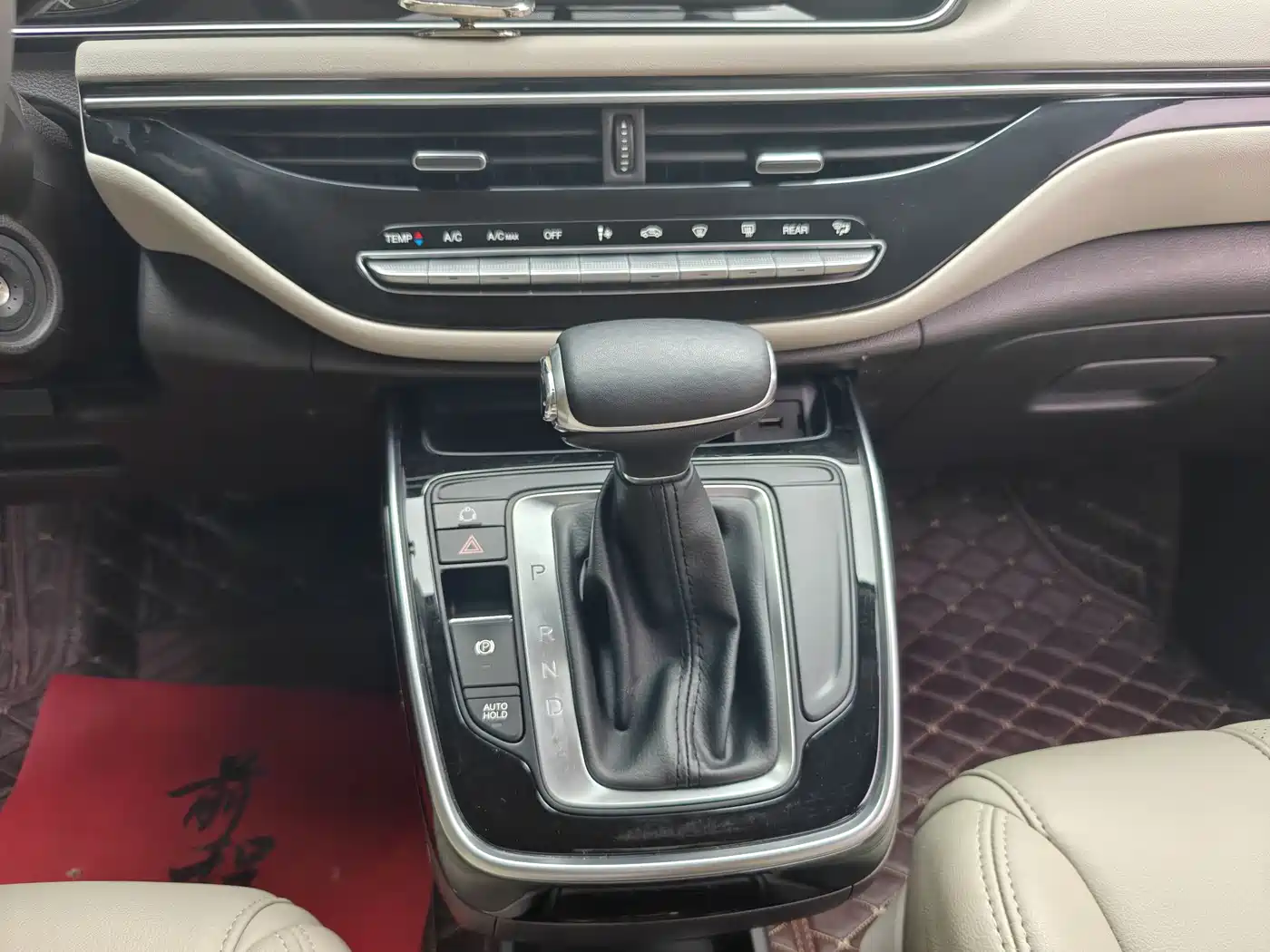 GAC Trumpchi Trumpchi M6 2019 270T Automatic Elite (7-seater) China V фото 14