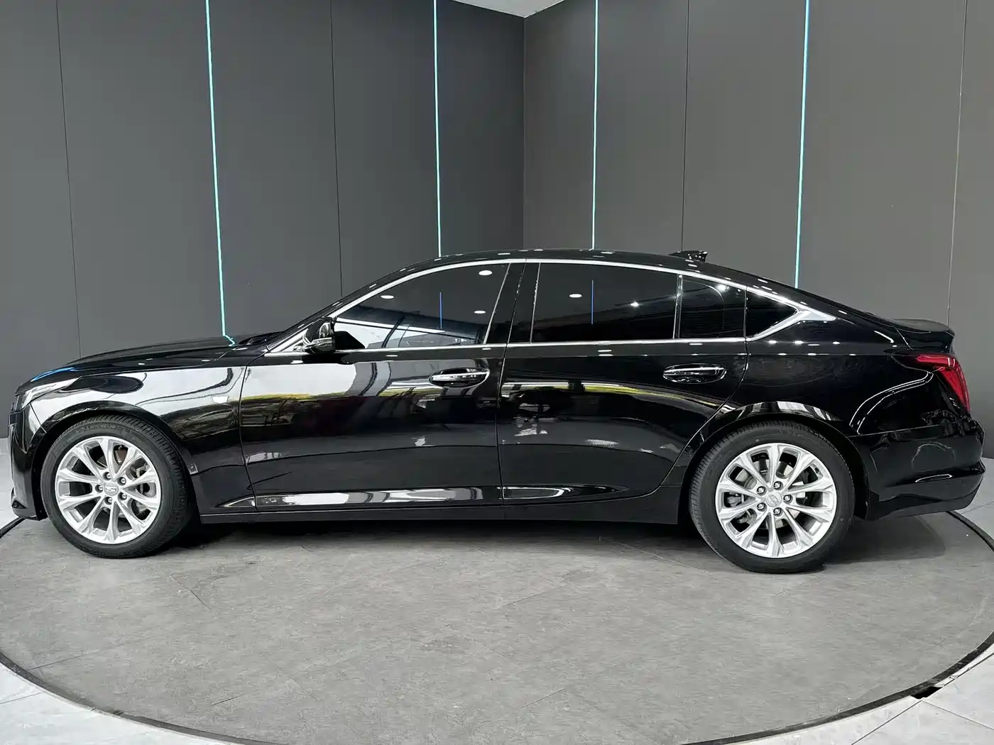 Cadillac CT5 2020 Facelift 28T Luxury Edition фото 4