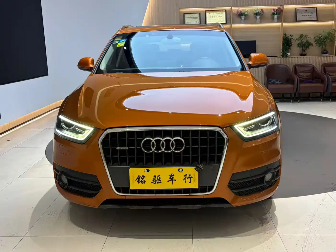 Audi Q3 (Import) 2012 35 TFSI quattro Comfort фото 2