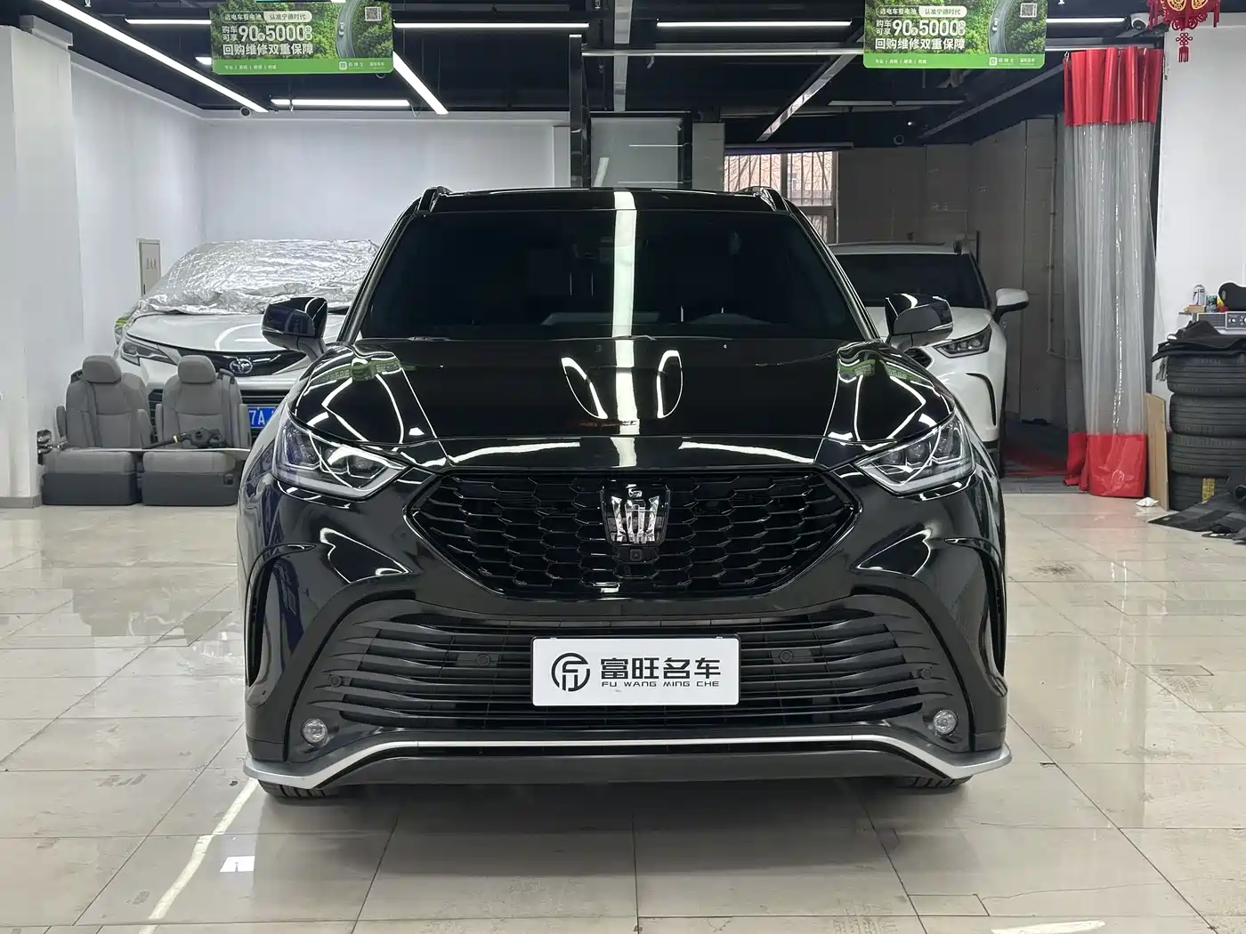 Toyota Crown Kluger 2024 2.5L HEV 4WD Premium Edition фото 2