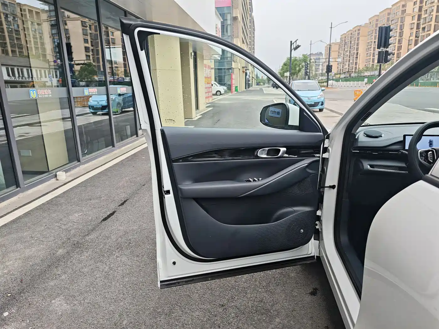 Geely Galaxy Galaxy E5 2026 530km Voyager Edition фото 13