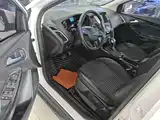 Фото 16 - Ford Focus