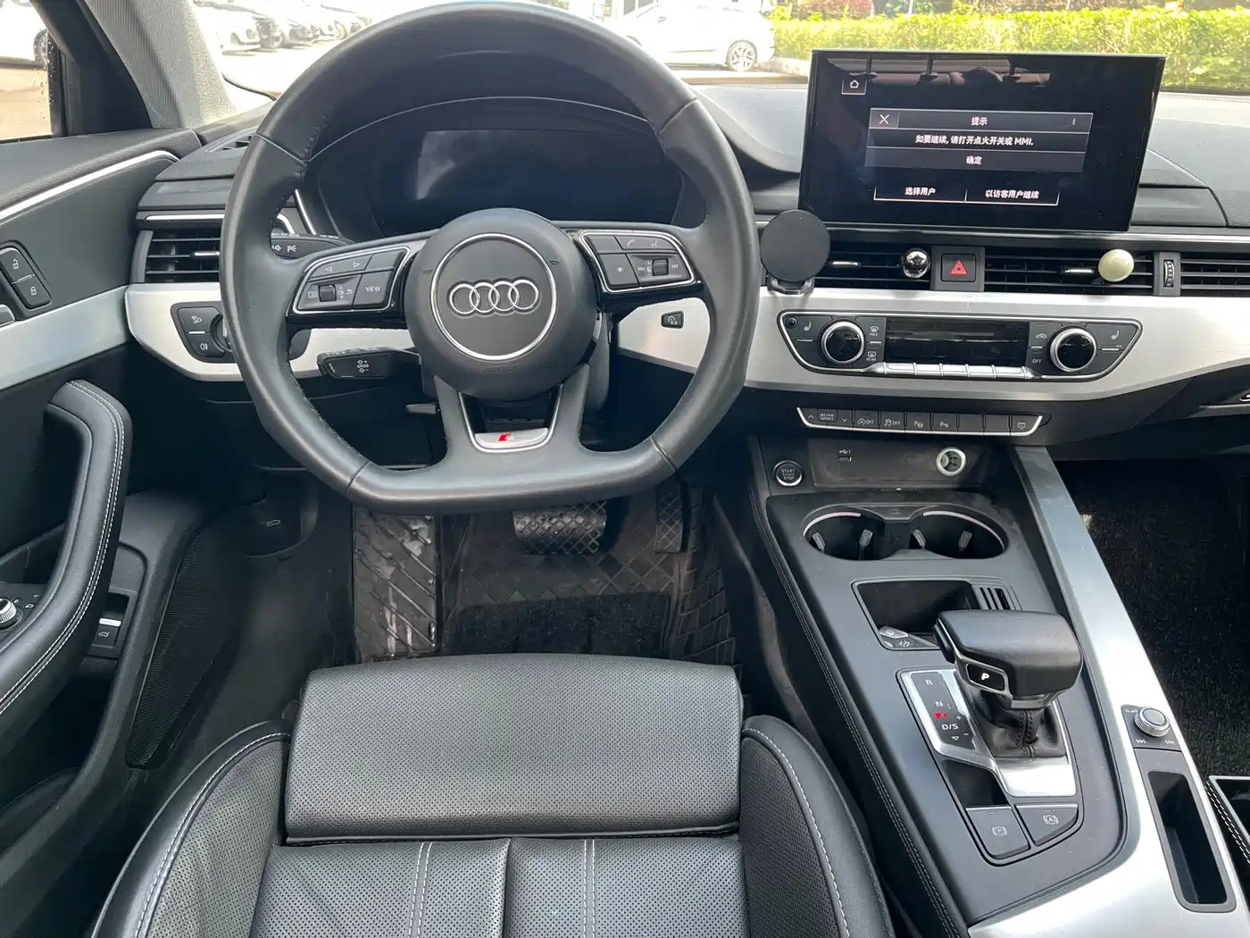 Audi A4L 2023 40 TFSI Luxury Sport фото 10