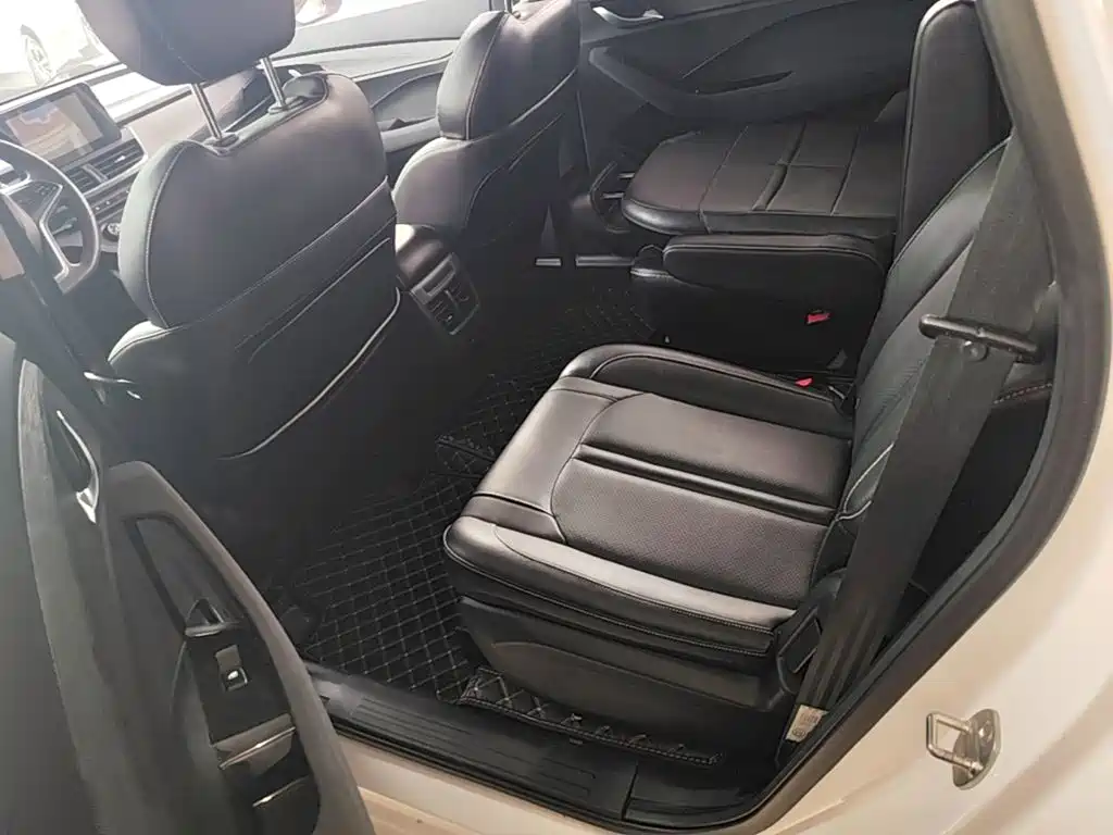 Baojun 360 2018 2019 1.5L Automatic Elite China VI