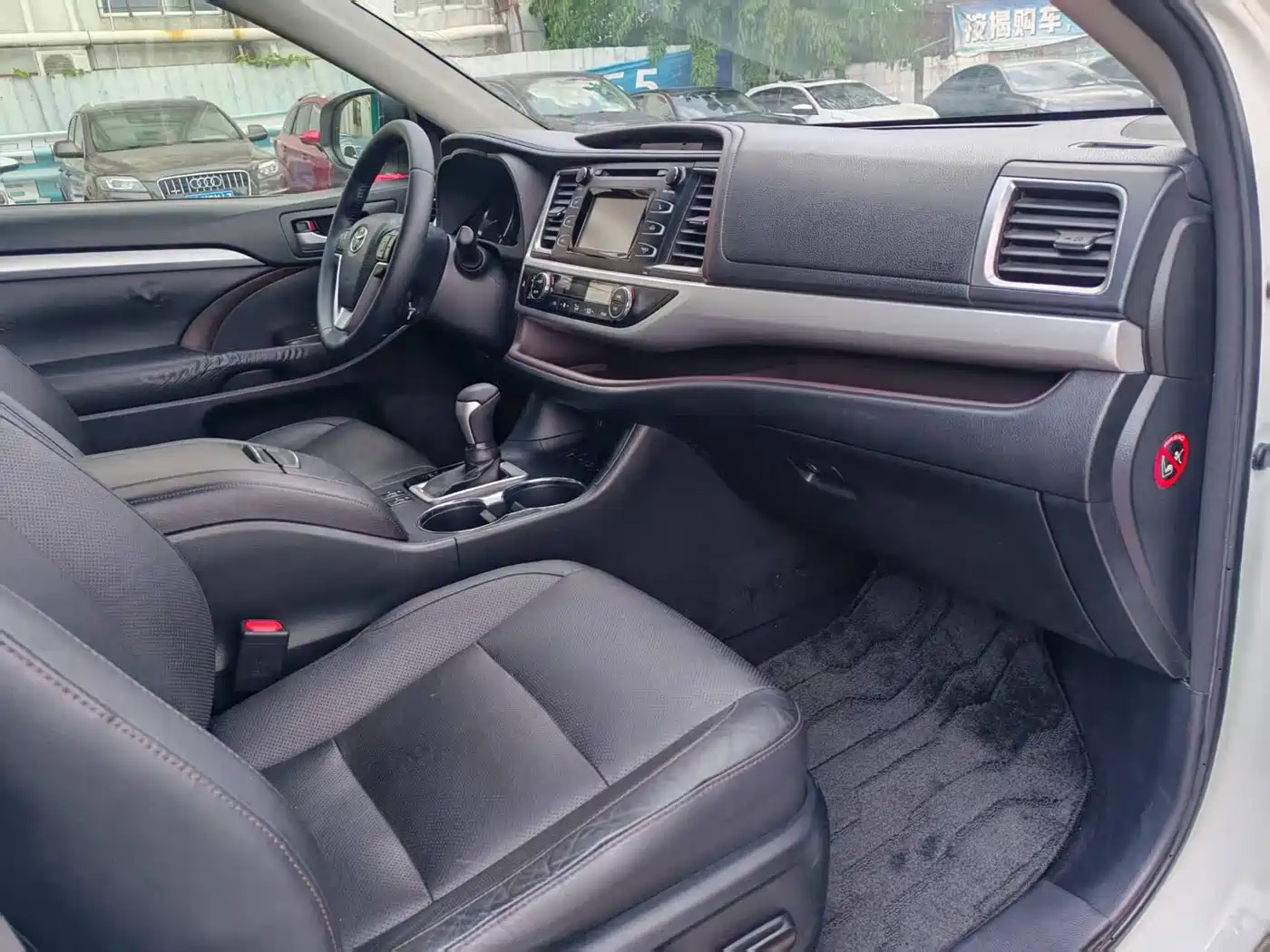 Toyota Highlander 2015 2.0T AWD Luxury Edition 7-seater фото 12