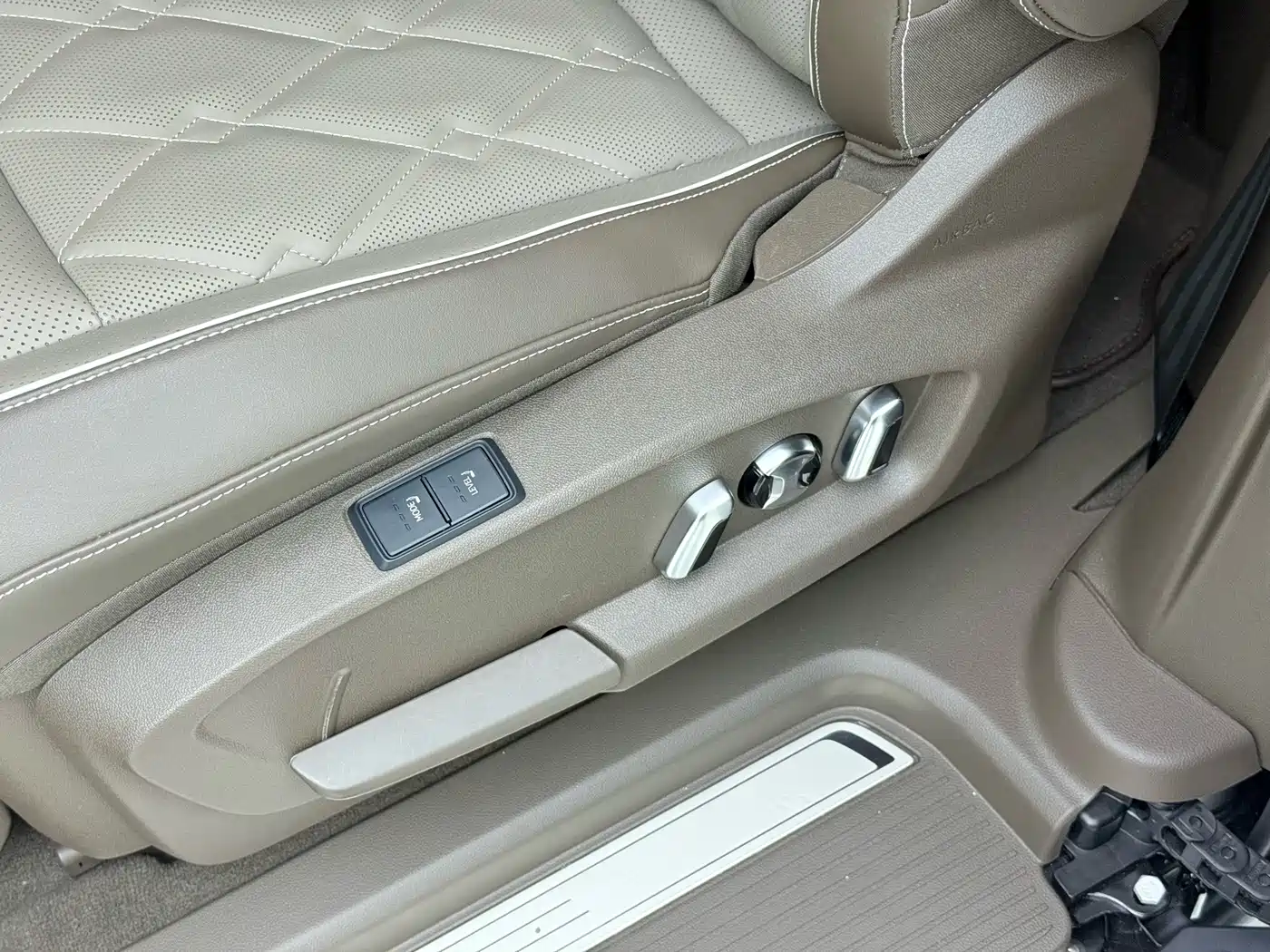Volkswagen Viloran 2025 2024 380TSI Executive Edition