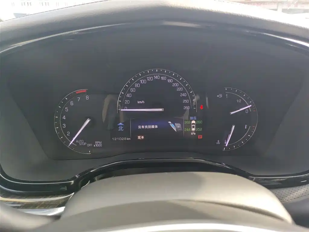 Cadillac XT5 2016 25T Luxury Model фото 12
