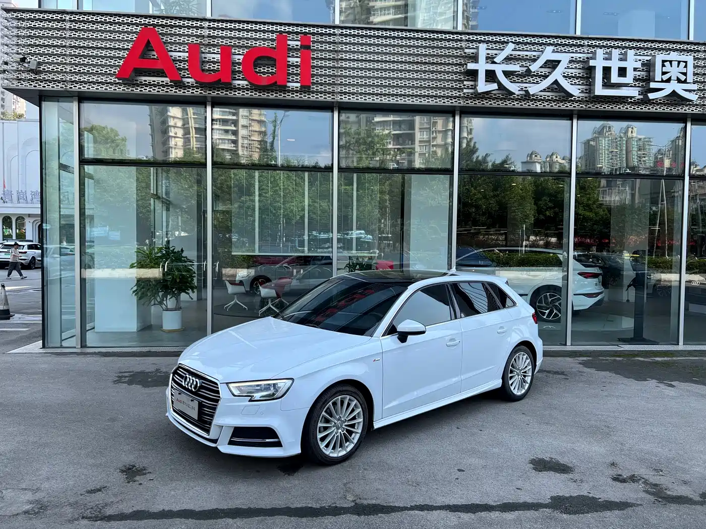 Audi A3 2018 30th Anniversary Sportback 35 TFSI Fashion фото 12