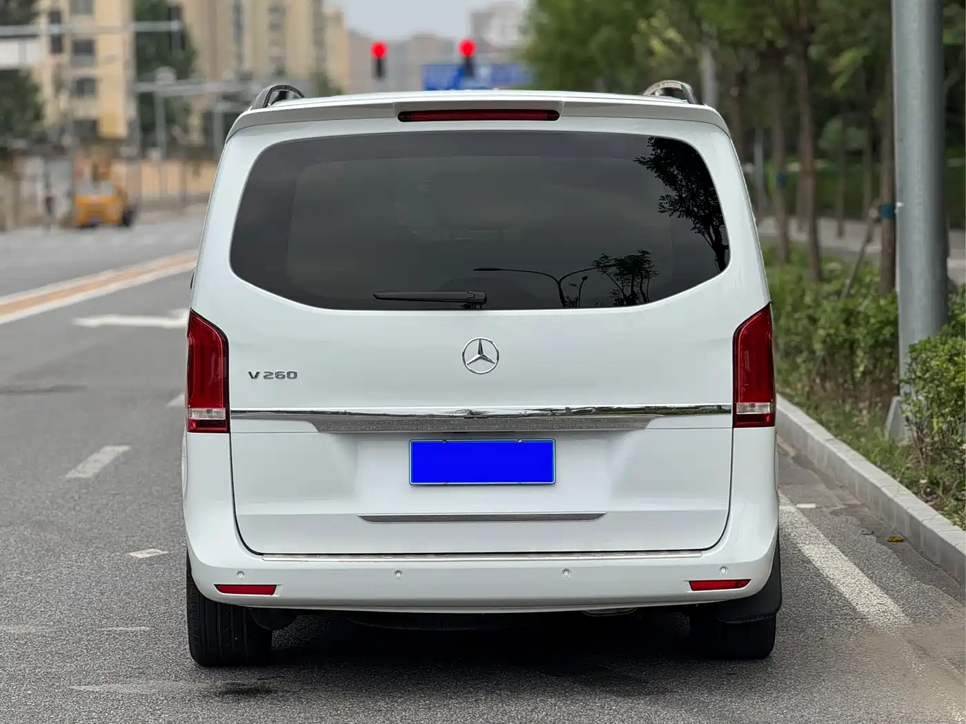 Mercedes-Benz V-Class 2017 Model V 260 Premium Edition фото 5