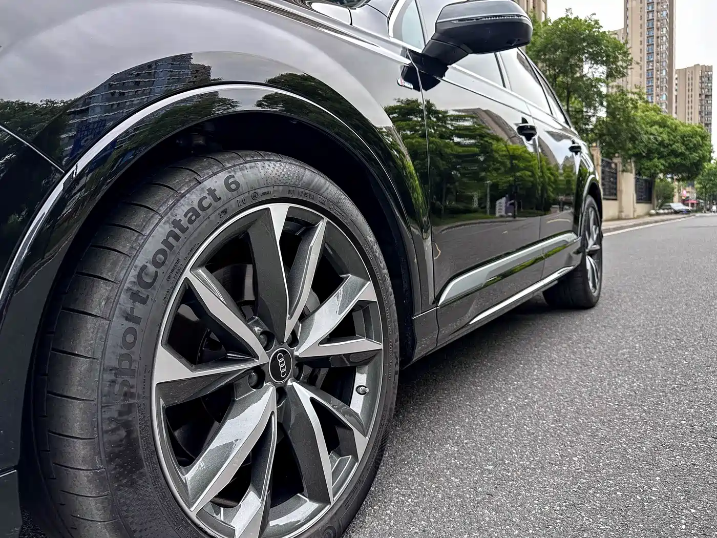 AUDI Q7