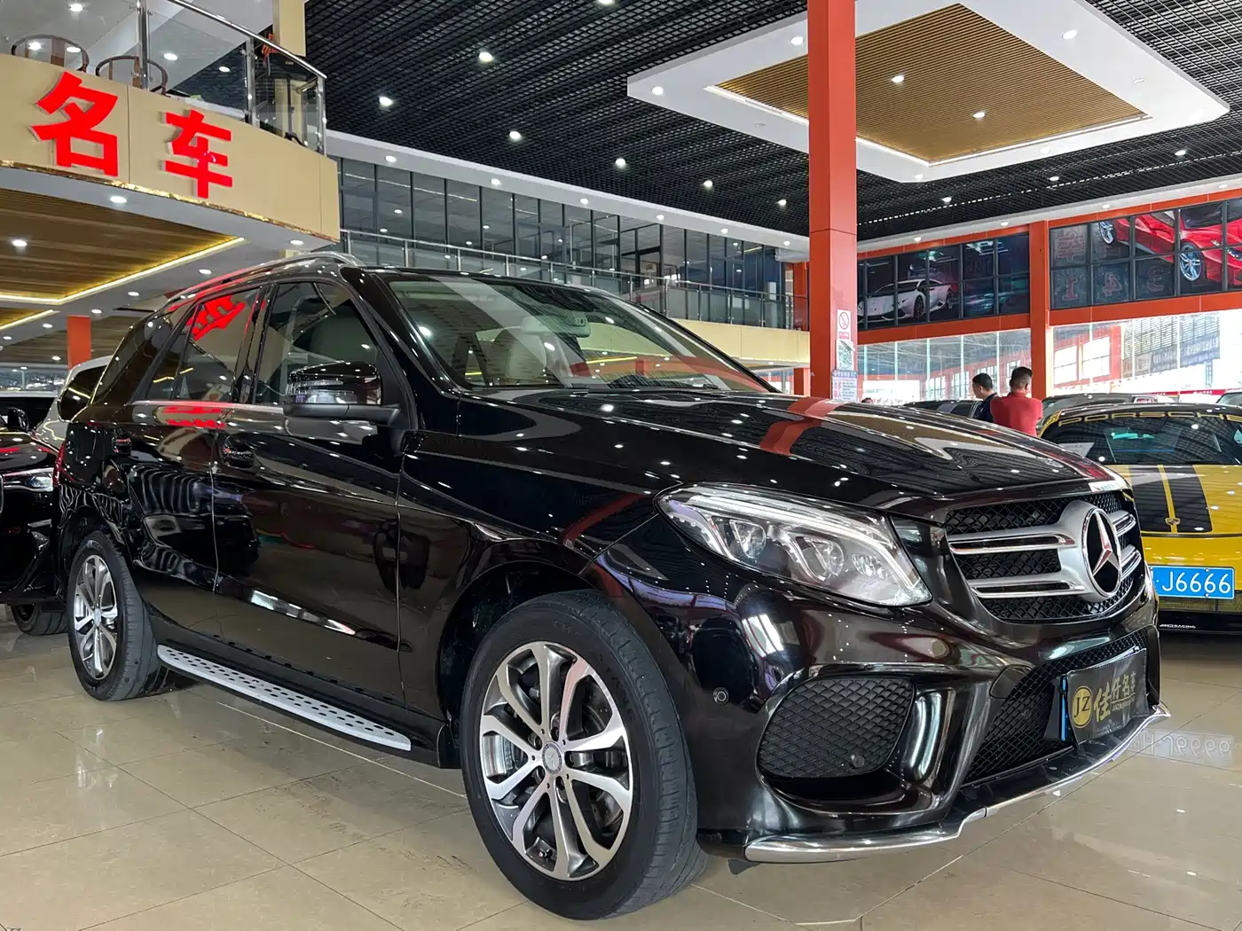 Mercedes-Benz GLE 2016 GLE 320 4MATIC Dynamic фото 3