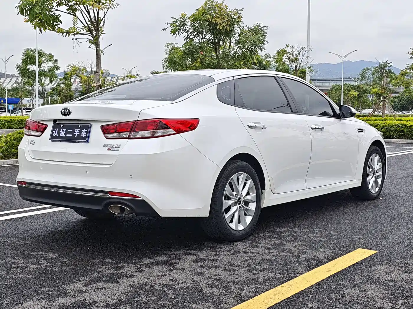 KIA K5