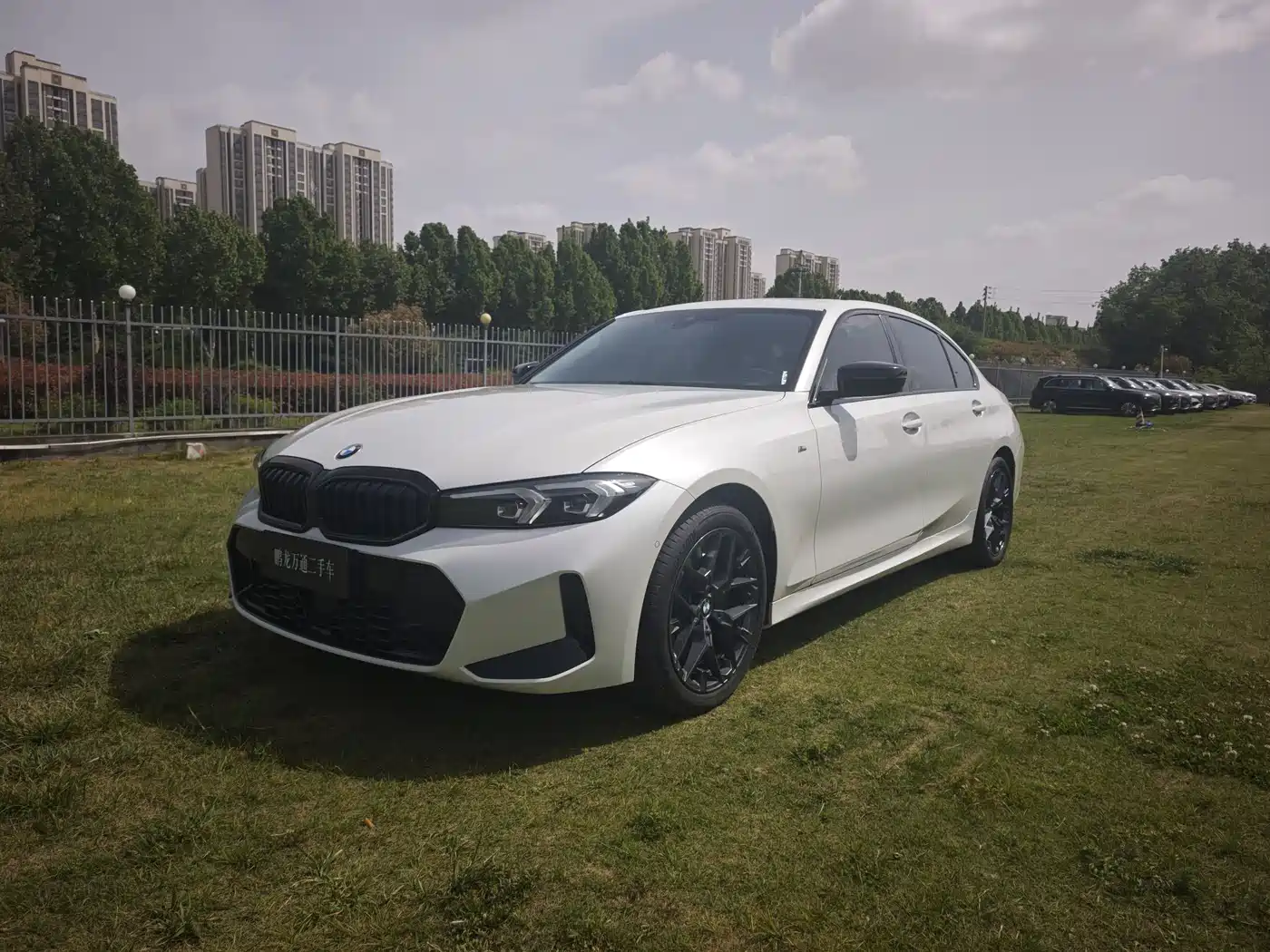 BMW 3-SERIES