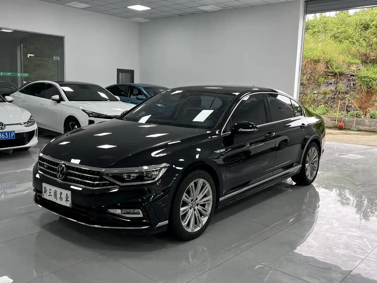 Volkswagen Magotan 2023 Model 2 Million Commemorative Edition 330TSI DSG Luxury