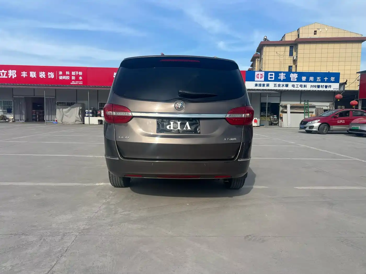 Buick GL8 2015 2.4L Luxury Business Exclusive Edition фото 6