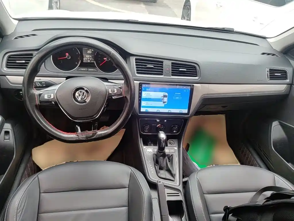 Volkswagen Lavida 2017 230TSI DSG Comfort Edition фото 10