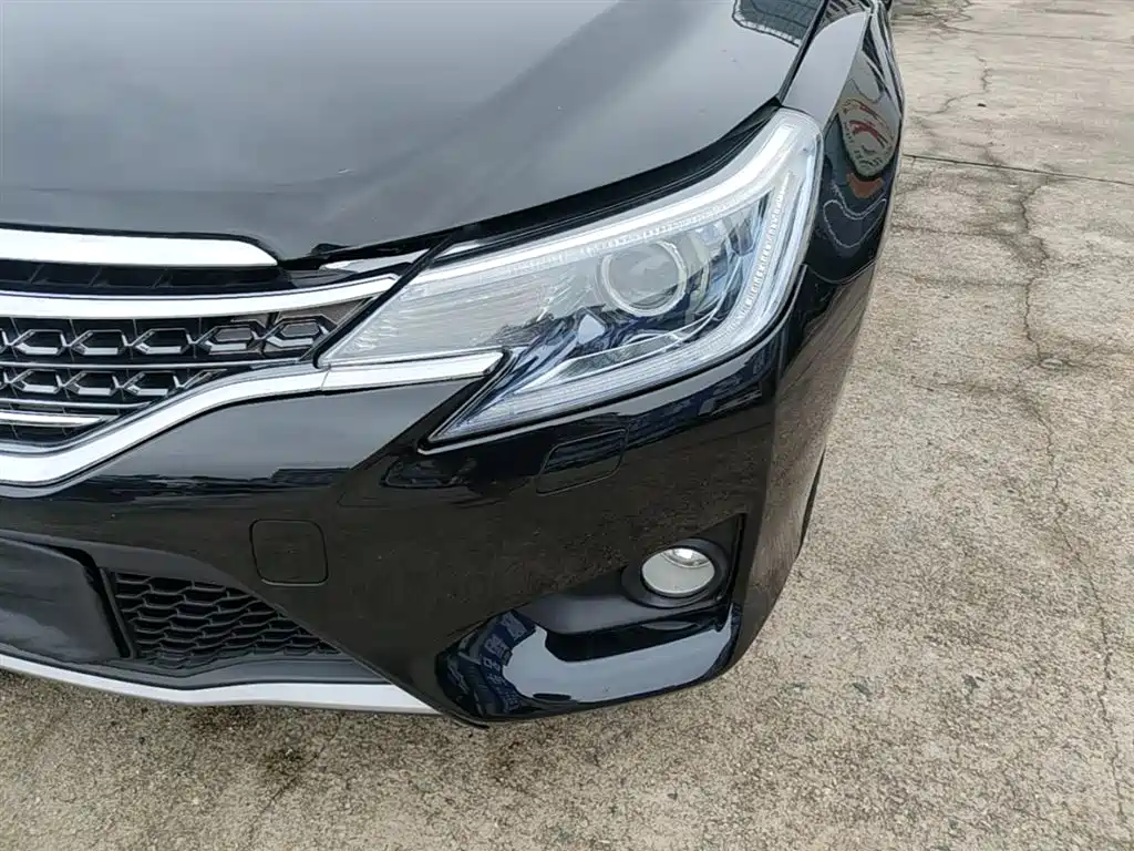 Toyota Reiz 2013 2.5V Elite Edition фото 24