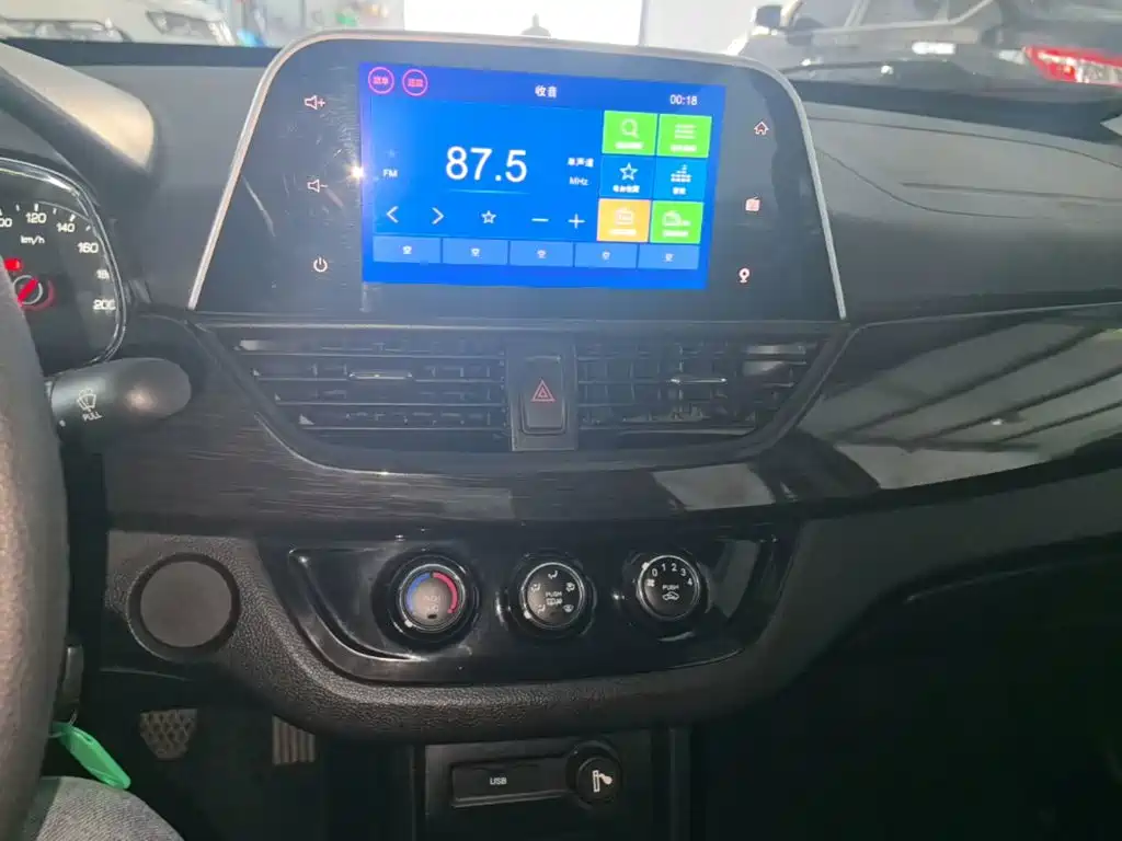 Baojun 310 2016 2016 1.2L Manual Luxury Type