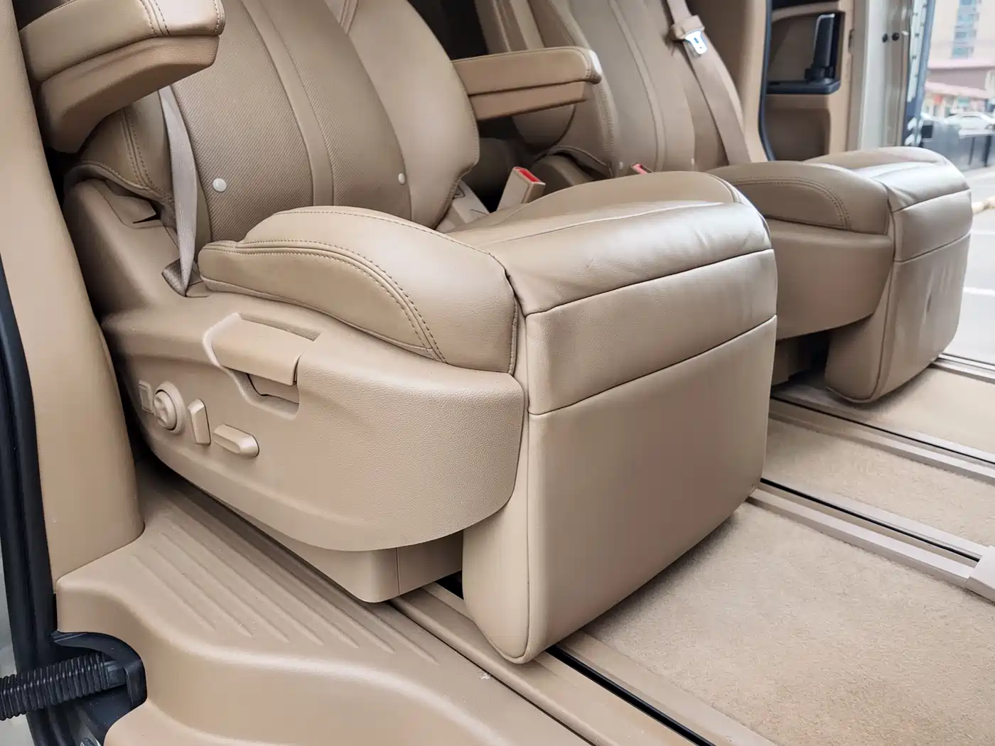 Buick GL8 2018 ES 28T Flagship Type China VI фото 15