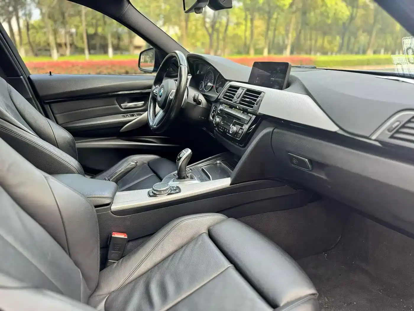 BMW 3 Series 2017 330i M Sport фото 5
