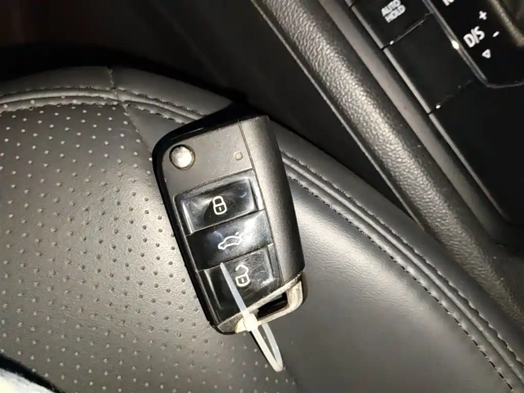 Volkswagen Tharu 2021 Model 280TSI 2WD Trend Edition фото 17